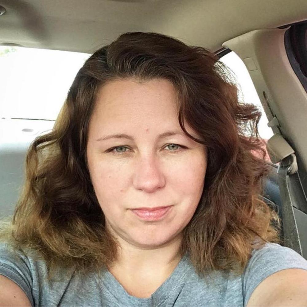 Meet your Posher, Angela